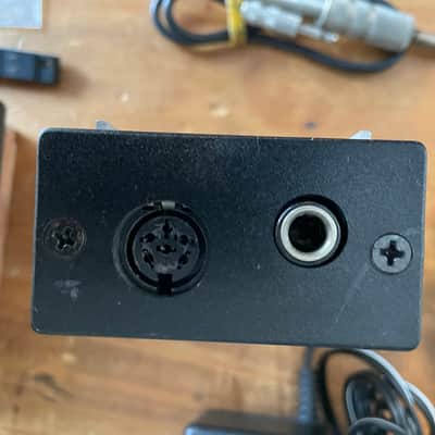 Shadow SH-075 Midi Synth Unit w/Distributor Box & Converter/Controller Unit With Hexaphonic Pickup 1980’s-90’s - Sliver Black image 8