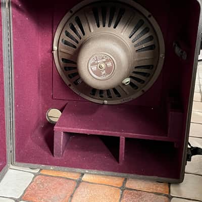 A PAIR of Bell & Howell Bell & Howell Filmosound 179 Speaker Cabinets 1940's/1950’s - Brown image 8
