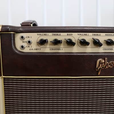Gibson GA-RVT20 Tube Amp image 3