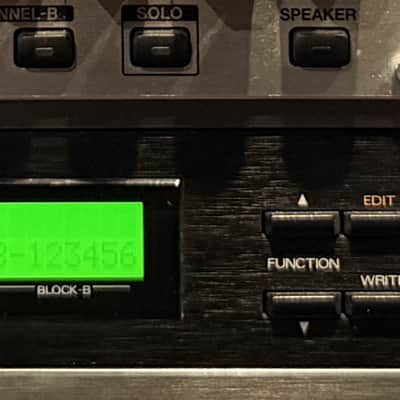 Roland GP-16 Digital Guitar Effects Processor with FC-100mkII Foot Controller 1989 - 1994 - Black