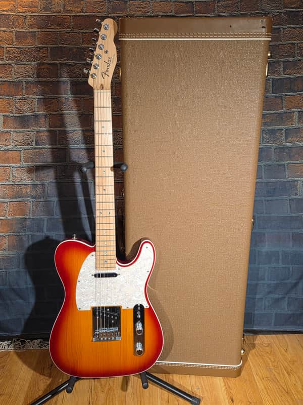 Fender 2007 American Deluxe Telecaster Maple Fretboard Aged Cherry Burst w/ OHSC
