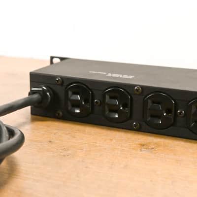 Tripp Lite IBR-12 12-Outlet Rackmount Isobar Surge Suppressor CG0124Z image 10
