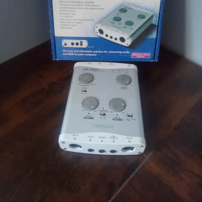 TASCAM US-122L USB Audio Interface 2010s - Silver image 1