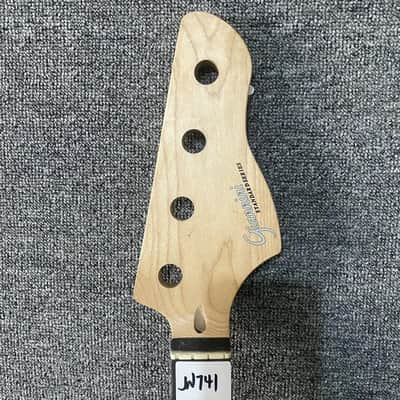 Giannini 4 String Bass Maple Neck, 20 Frets Fingerboard image 3