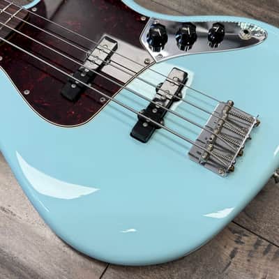 Fender Vintera '60s Jazz Bass with Pau Ferro Fretboard 2019 - Daphne Blue image 4