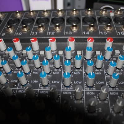 Carvin Powered Concert Series 1200-Watts 16-Channel Mixer w/Road Warrior Case C1644P (used) image 11
