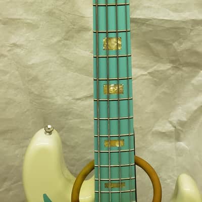 Warmoth Jazz Bass -- Surf Green and Cream image 3