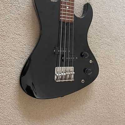 Vox White Shadow Bass, 1984 , Matsumoku Factory -Japan, with Hardshell Case. image 10