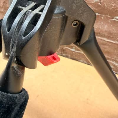 Ultimate Support GS-100+ Guitar Stand with Locking Legs image 7