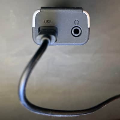 Apogee Jam+ USB Guitar/Bass Audio Interface 24-bit/96kHz w/ Headphone Out image 3