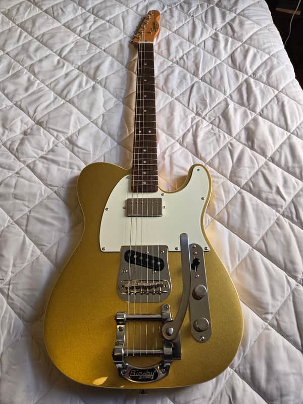 Squier Classic Vibe '60s Telecaster Custom SH Bigsby 2025 - Present - Aztec Gold image 1