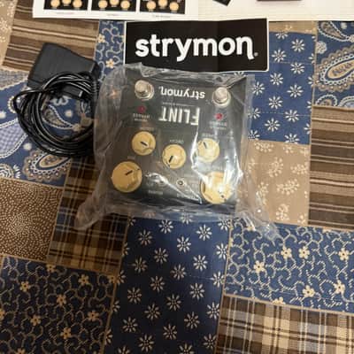 Strymon Flint Reverb and Tremolo V1 2012 - 2022 - Black with White Knobs image 3
