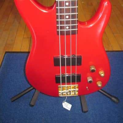 Used Peavey Dyna Bass Red 4-String Bass Guitar #05036444 image 12
