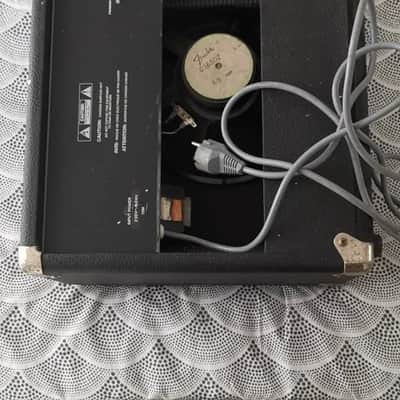 Fender Champion 110 Guitar Amplifier – Vintage Combo Amp image 3