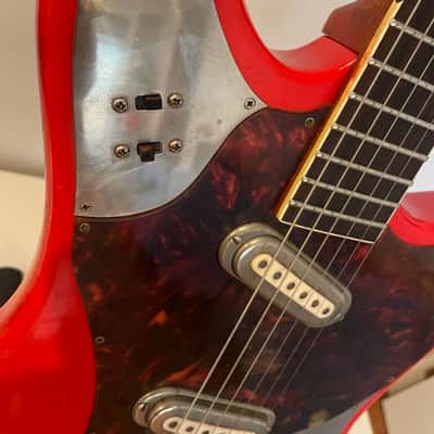 Framus Strato De Luxe 1964 - recent refret, new bridge/nut image 4