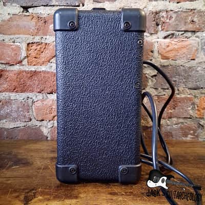Washburn WA8 1x5 Practice Amp *USED* (2010s - Black) image 4