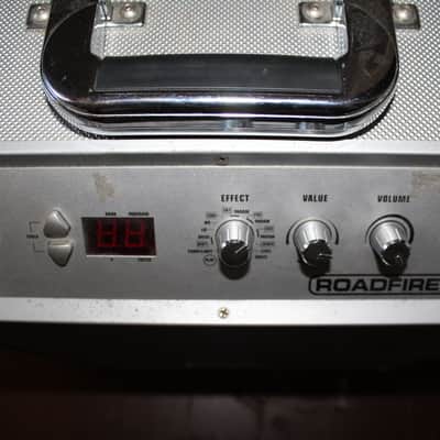 Alesis Roadfire 15 portable guitar amp image 5