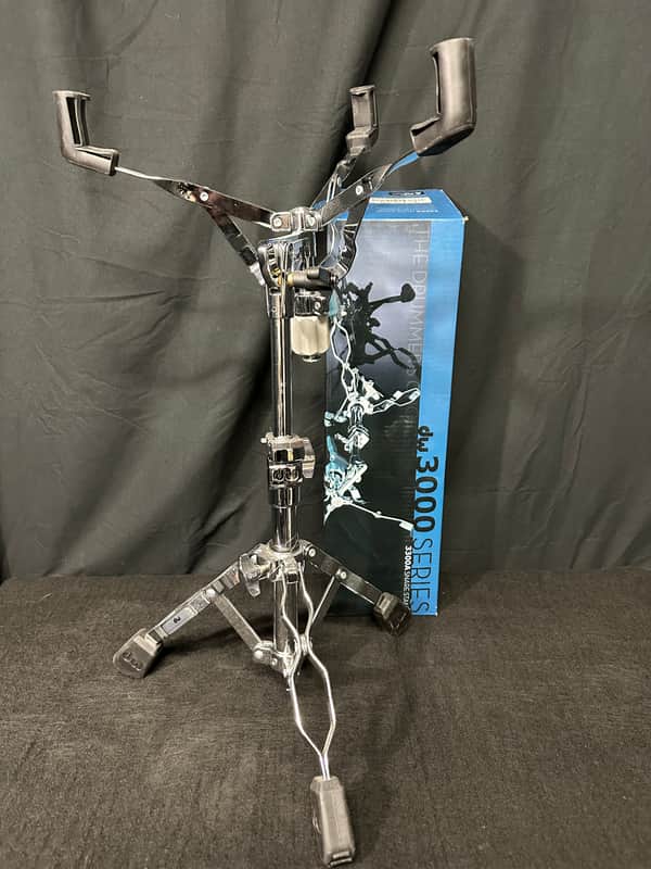 DW 3000 Double-Braced Snare Drum Stand (LIKE NEW) Open Box image 1