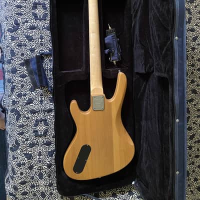 Washburn Bantam XB100 Natural w/ Case & Seymour Duncan Basslines image 5