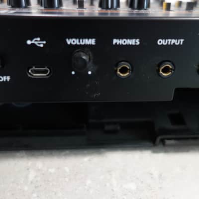 Roland JP-08 Boutique Series Synthesizer Module with K-25m Keyboard 2015 - Present - Black image 4
