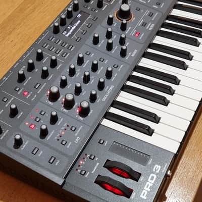 Sequential Pro 3 37-Key 3-Voice Monophonic / Paraphonic Synthesizer 2020 - Present - Black image 2