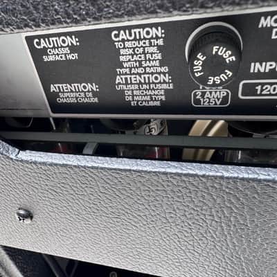 Fender '68 Custom Deluxe Reverb 2-Channel 22-Watt 1x12" Guitar Combo 2013 - Present - Black image 8