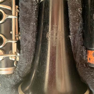 Buffet Crampon E11 Intermediate Bb Clarinet 2010s - Black image 4