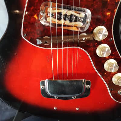 Harmony Holiday Model 1478, Rare & Vintage, Made in USA, Solid Body Electric Guitar 1965 Red Burst image 4