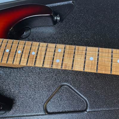 NEW ! Jackson Custom Shop Dinky HSH - Roasted Maple Neck & Fretboard - DK - 3-Tone Sunburst - Authorized Dealer - 7.5 lbs - G06672 image 8