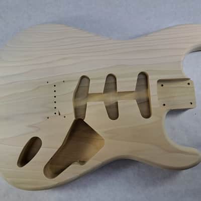Unfinished Poplar (1 pc) SSS Hardtail guitar body - fits Fender Strat Stratocaster necks J2443 image 1