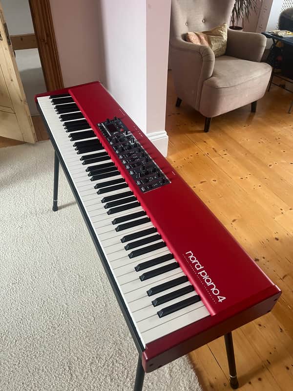 Immagine Nord Piano 4 88-Key Digital Piano 2018 - 2020 - Red - 1