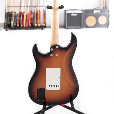 2010s Fret King Corona Stratocaster Fluence Fishman pickups imagen 4