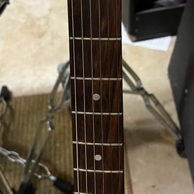 Fender Squire Strat circa 2000 - Candy Apple image 8