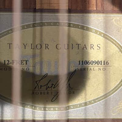 Taylor Grand Concert model acoustic guitar 2010 - natural gloss image 12