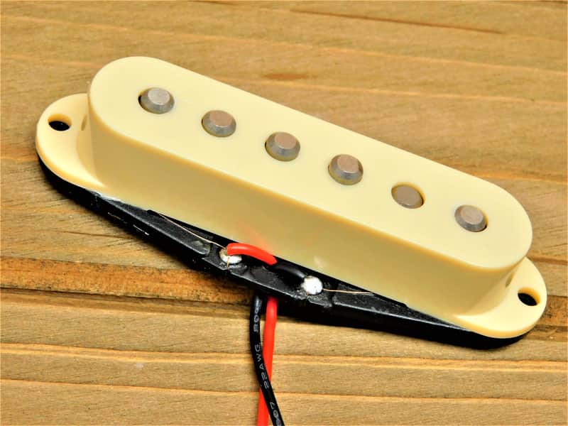 G.M. Smooth Velvet Alnico II Middle pickup RWRP (Cream) for Fender Stratocaster® image 1