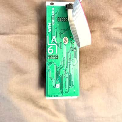 LA67 WFM OSCILLATOR 2022 - White Aluminum image 2