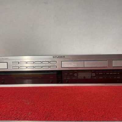 Studer A 764 FM TUNER image 5