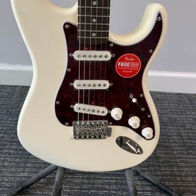Squier Classic Vibe '60s Stratocaster Mid 2010 - Olympic White with the tort pickguard image 1
