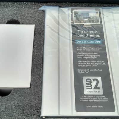 Universal Audio UAD-2 Satellite QUAD Core Custom FW/TB2 DSP Accelerator 2012 - Present Silver imagen 2