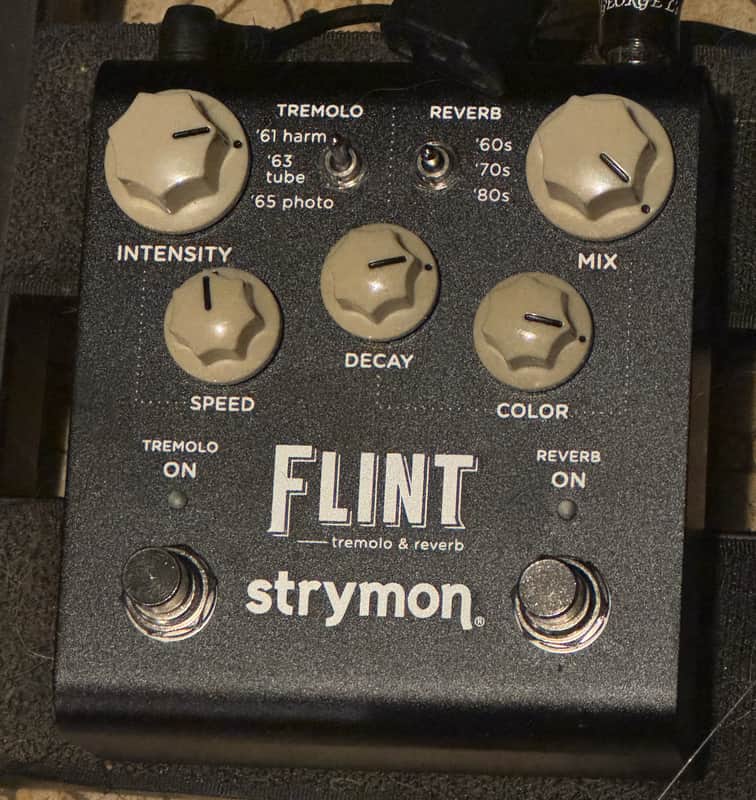 Strymon Flint Reverb and Tremolo V2 2022 - Present - Black