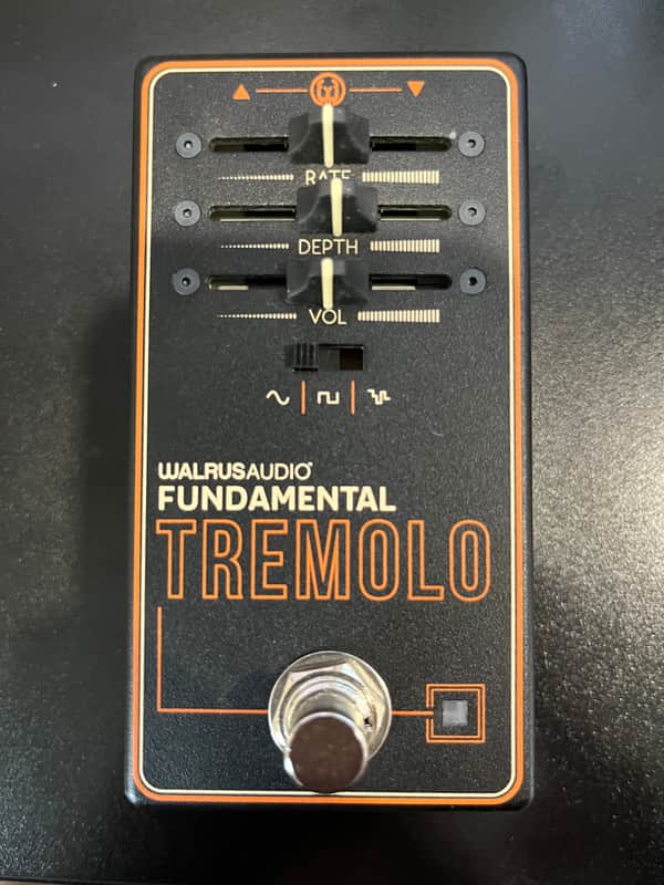 Walrus Audio Fundamental Tremolo