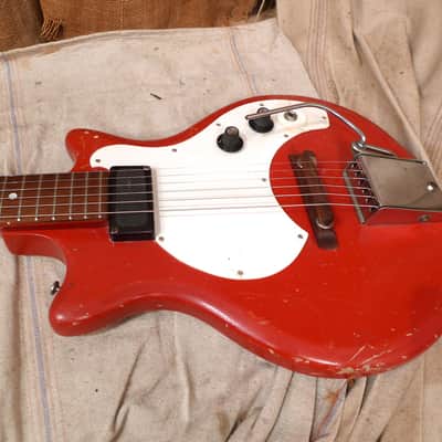 Supro Suprosonic 30 1964 Red image 3