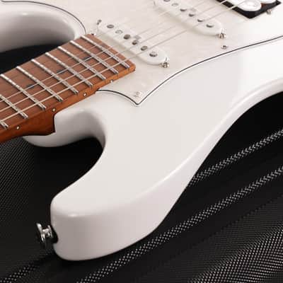 Ibanez Prestige AZ2204-PW Pearl White 2025 image 8