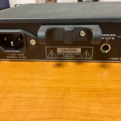 Sennheiser EM2050 GBW Receiver 606MHZ - 678MHZ image 5