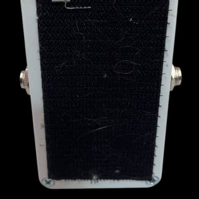 Electro-Harmonix Crayon 69 Full-Range Overdrive 2015 - Present - White with Vertical Crayons X7553 image 5