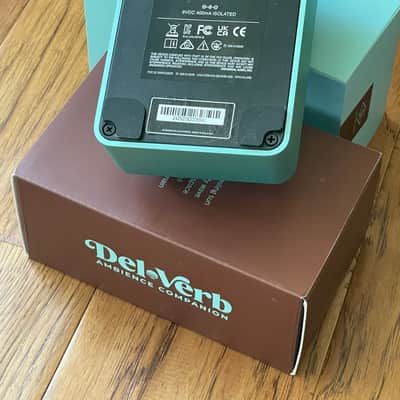 Universal Audio Del-Verb Ambience Companion 2023 - Present - Seafoam Green image 3