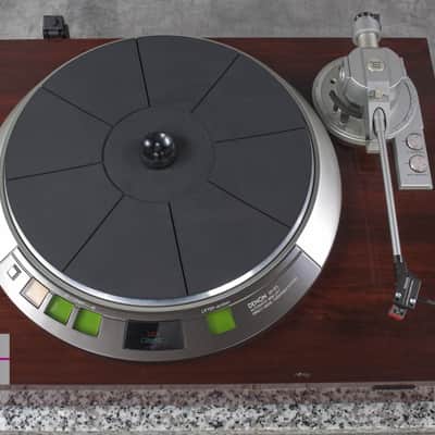 Denon DP-67L Direct Drive Record Player Turntable in Very Good Condition. image 4