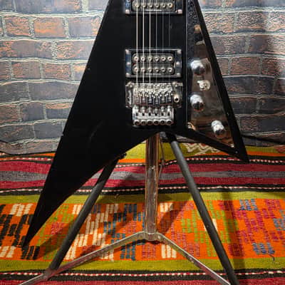 Jackson Pro Series RR3 Rhoads Black w/ Jackson HSC, Mirror Pickguard,  & Duncan Designed Invader Humbuckers image 6