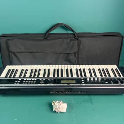 Korg X50 61-Key Music Synthesizer 2000s + bag image 9