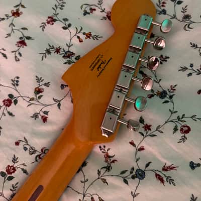Squier Classic Vibe '60s Jaguar 2022 - Olympic White with Matching Headstock image 6